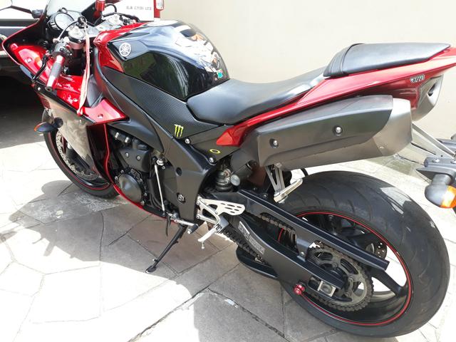 Yamaha R1 2012 - Foto 2
