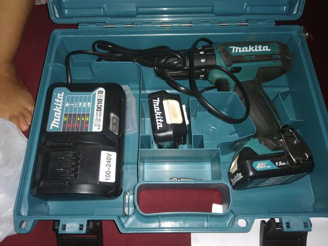 Vendo 2 makita parafusadeira /furadeira de impacto a bateria - Foto 4