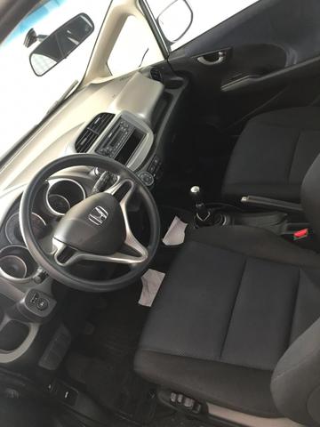 Honda Fit dx mecânico 13/14 - Foto 3