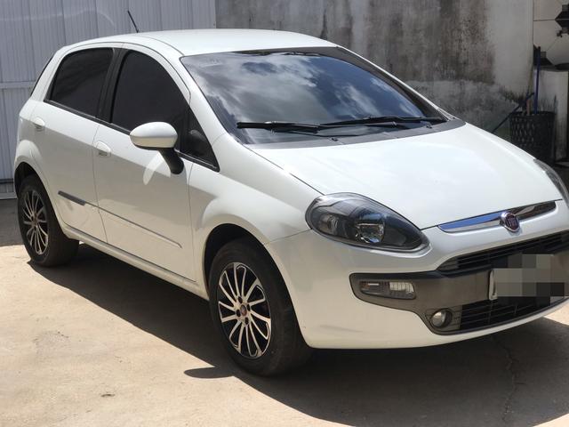 Fiat Punto essence Dualogic 1.6 16v 15/16 R$= 38,000
