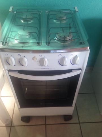 Vende-se geladeira e fogão - Foto 2