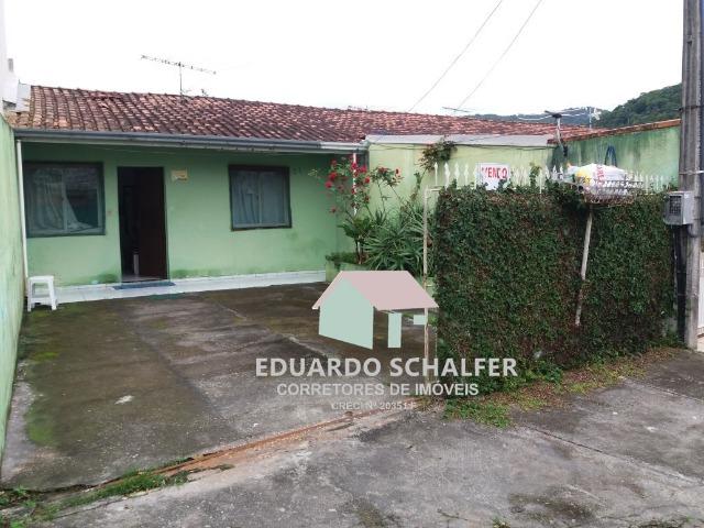 VA-Casa com 02 quartos, 02 vagas de garagem, terreno de 172m e aceita financiamento!