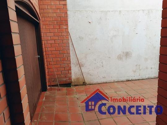 C04 - Linda residência próxima à Avenida principal - Foto 6