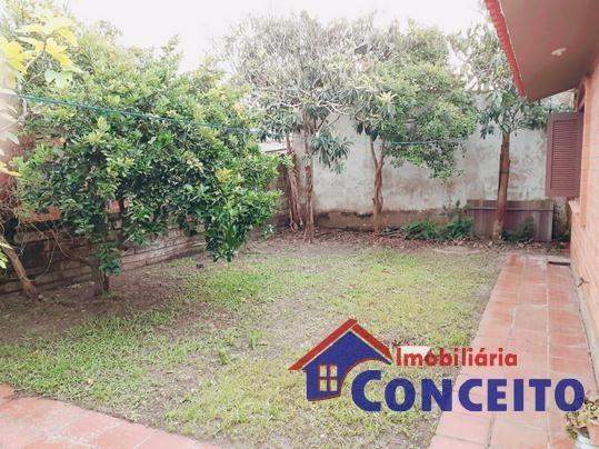 C04 - Linda residência próxima à Avenida principal - Foto 16