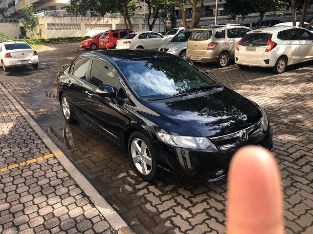 Honda Civic preto manual LXS 1.8 completo com bancos em couro. IPVA 2020 pago - Foto 7