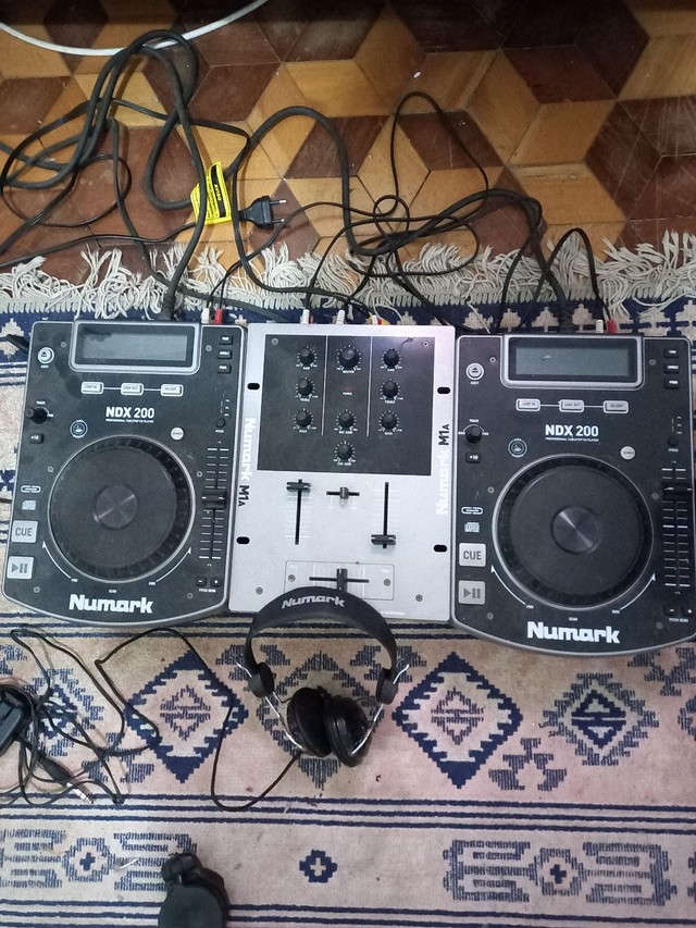 Som de DJ par de CDjotas mais mixer - Foto 5