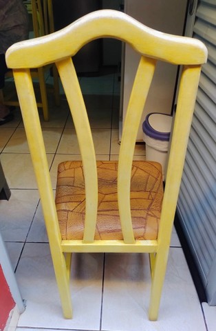 Cadeiras de madeira estofadas - Foto 3