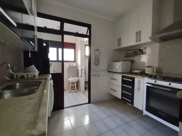 Apartamento 4 Dormitórios (3 Suítes) - 2 vagas, mobiliado, para locação anual na Praia das