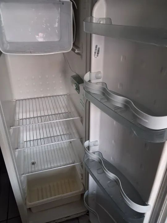 Geladeira Frost Free em ótimo estado - Foto 2