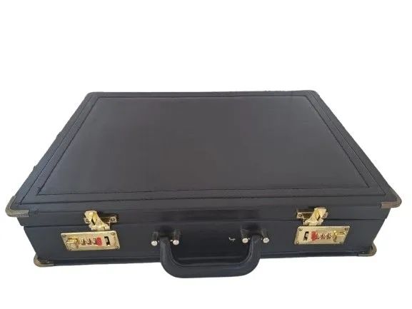 Bolsa e Maleta de Couro Preta - Foto 4