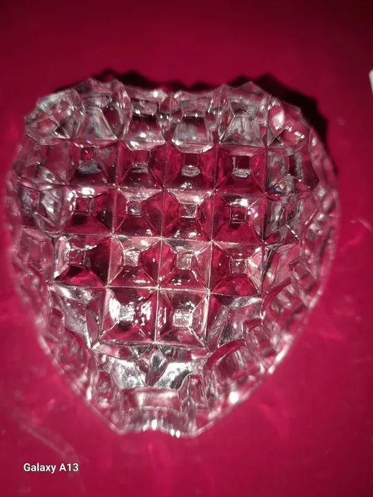 Dupla de Cinzeiros formato Coração de Cristal - Foto 3