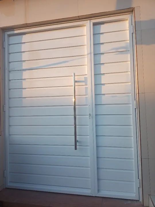 Portas, Janelas, Portoes, corremao, etc. Tudo em Aluminio - Foto 3