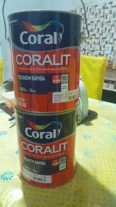 Tinta esmalte sintético coral