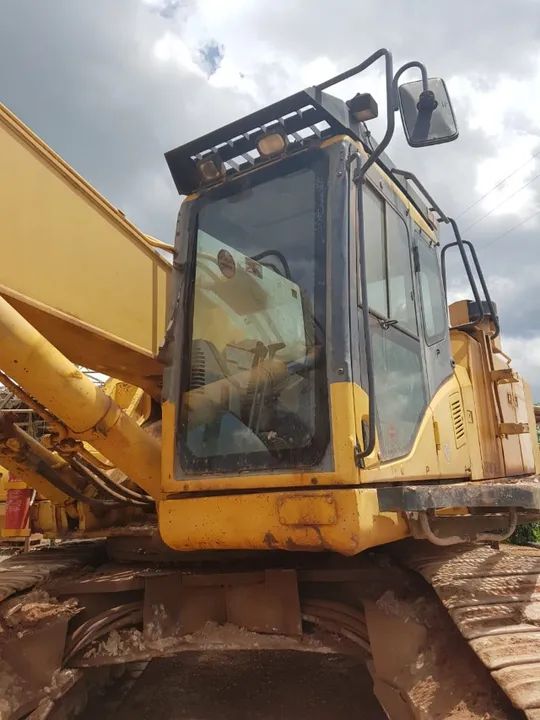 Escavadeira Komatsu PC600 - 2008 - 8000h (motor feito) - Foto 2