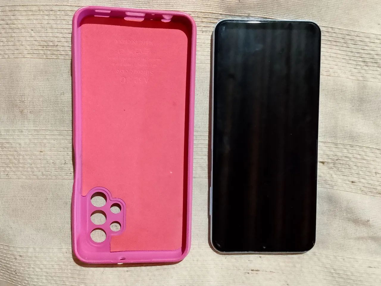 Samsung Galaxy A13 com capinha - ótimo estado!<br> - Foto 2