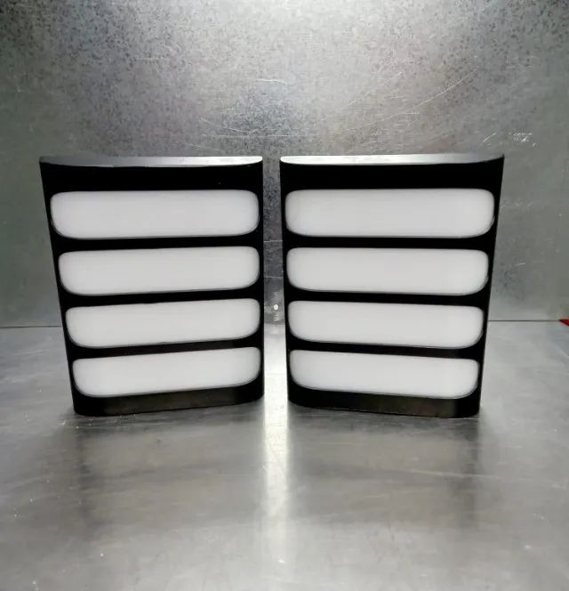 02 Arandelas Zebra Led 20x16cm 