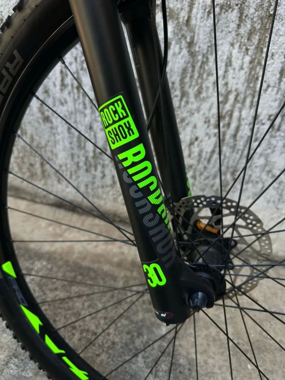 Bicicleta Sense Impact Pro, revisada, pouco usada e vários acessórios com NF - Foto 3