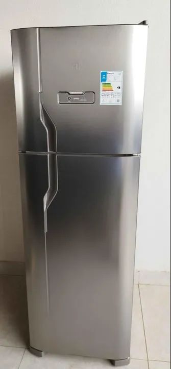 Geladeira Eletrolux 371l - Foto 5