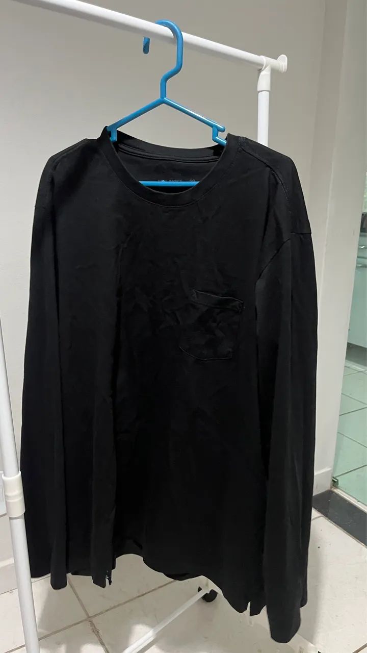 Blusa de manga longa preta - Foto 2