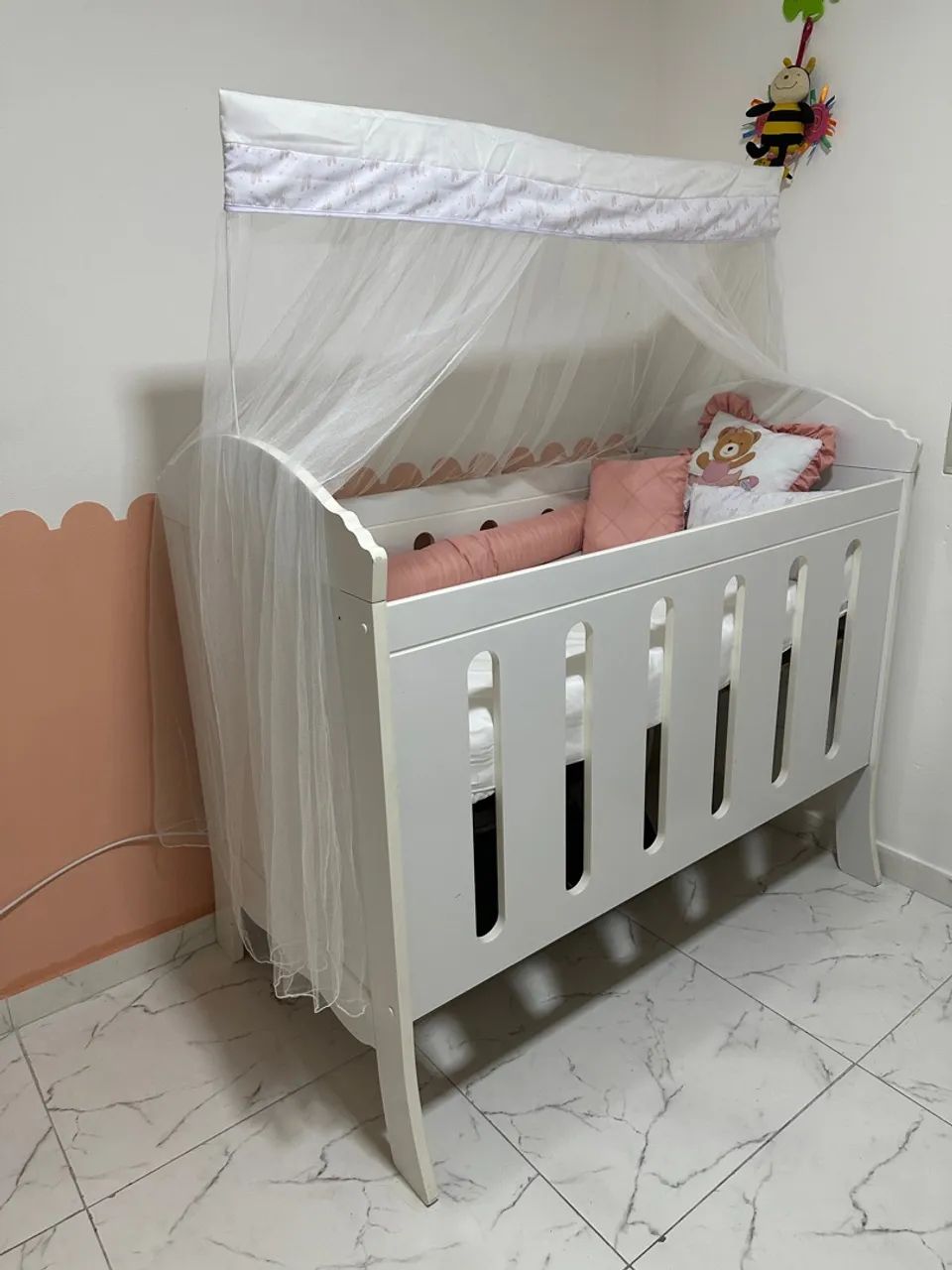 Berço com jogo de berço novo