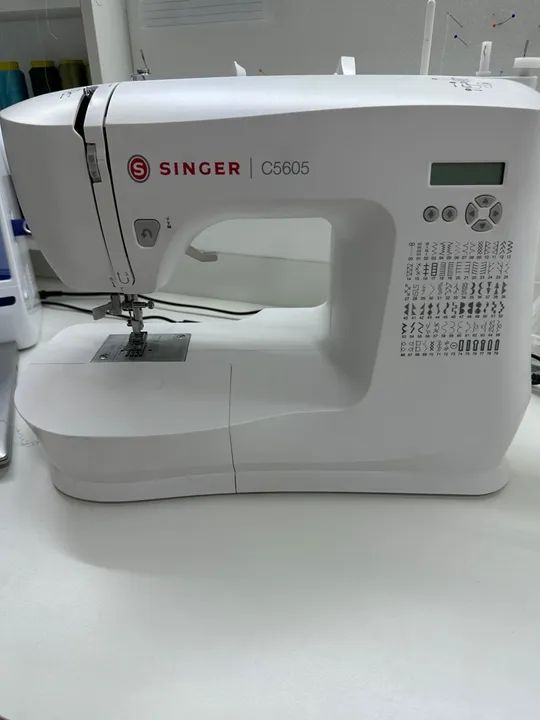 Máquina de Costura Singer C5605 - Foto 3