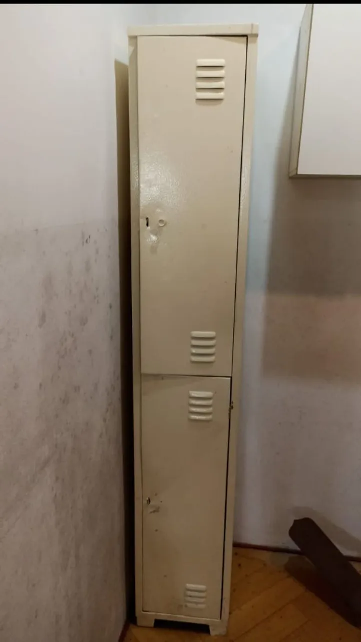 Armário de Metal 2 Portas