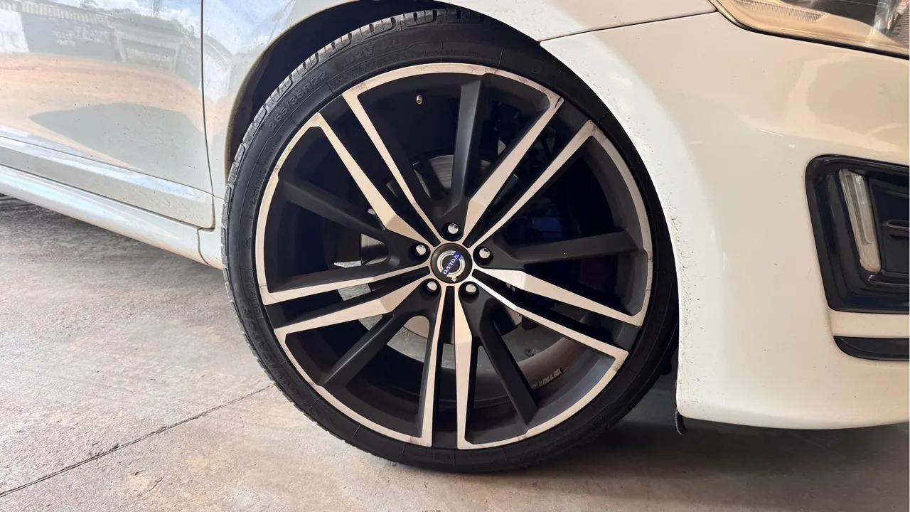Rodas Volvo Xc60 Xc90 R DESIGN Aro 22 Preta + Pneus 265/35/22