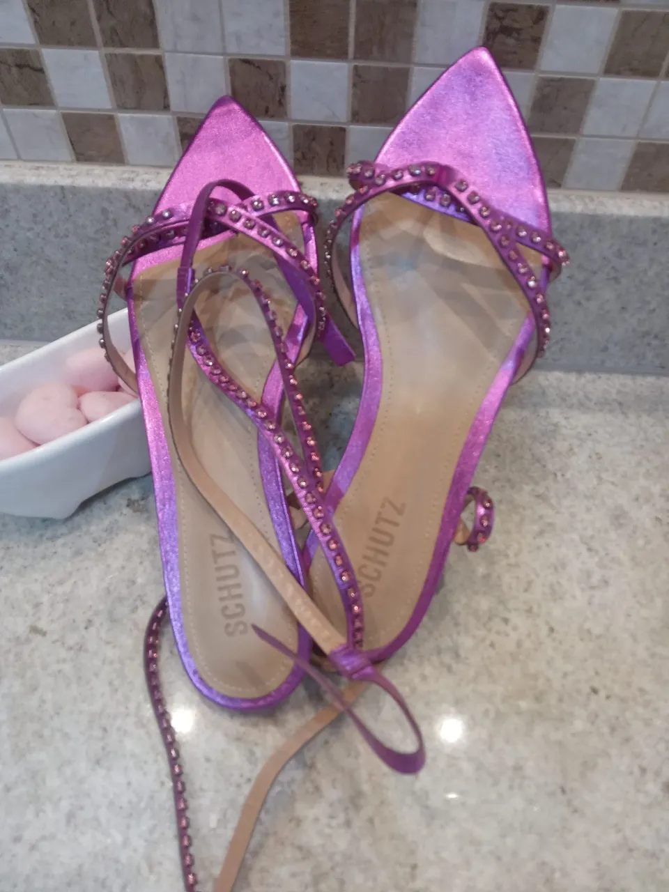Sandália Nova Schutz Couro com Strass - Nova