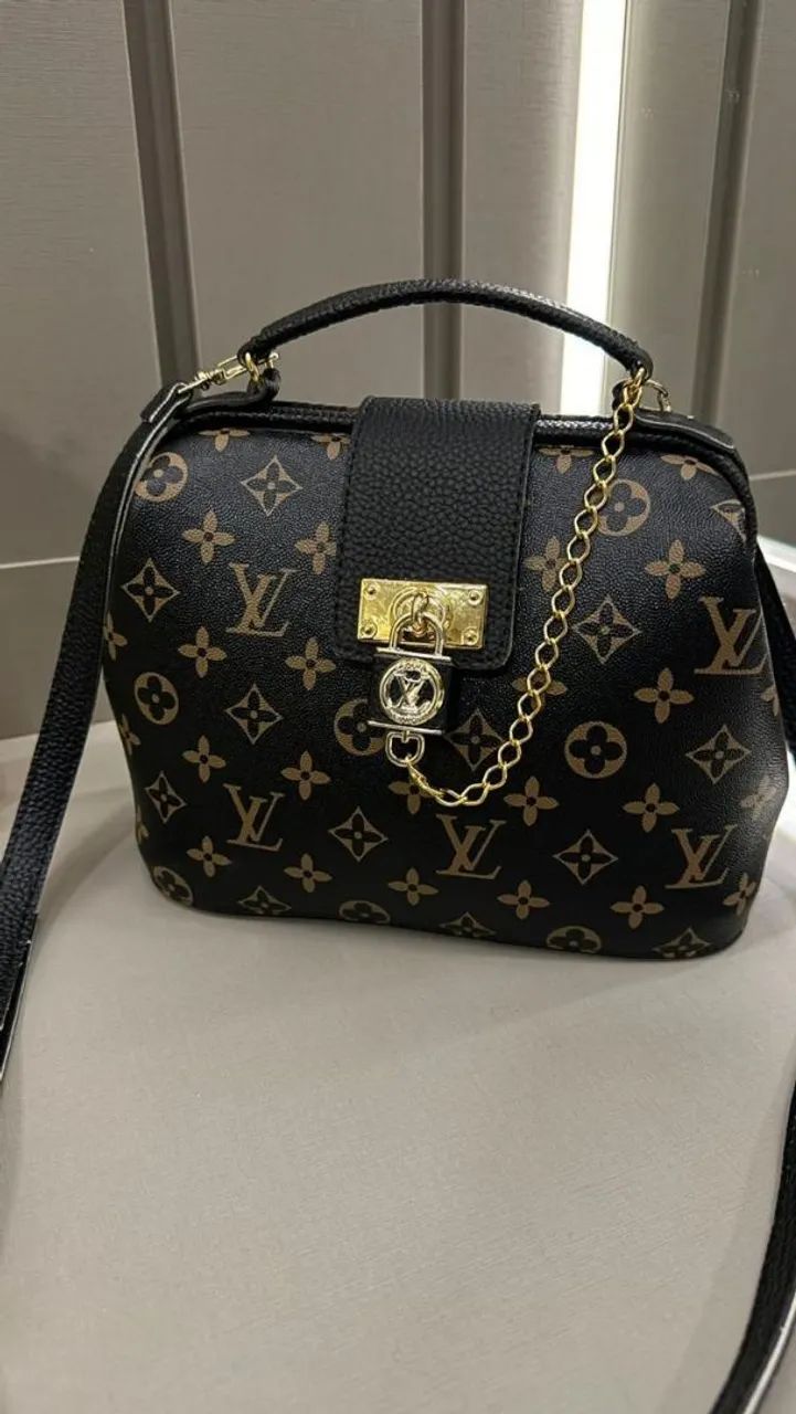 Bolsa Louis Vuitton bauzinho 