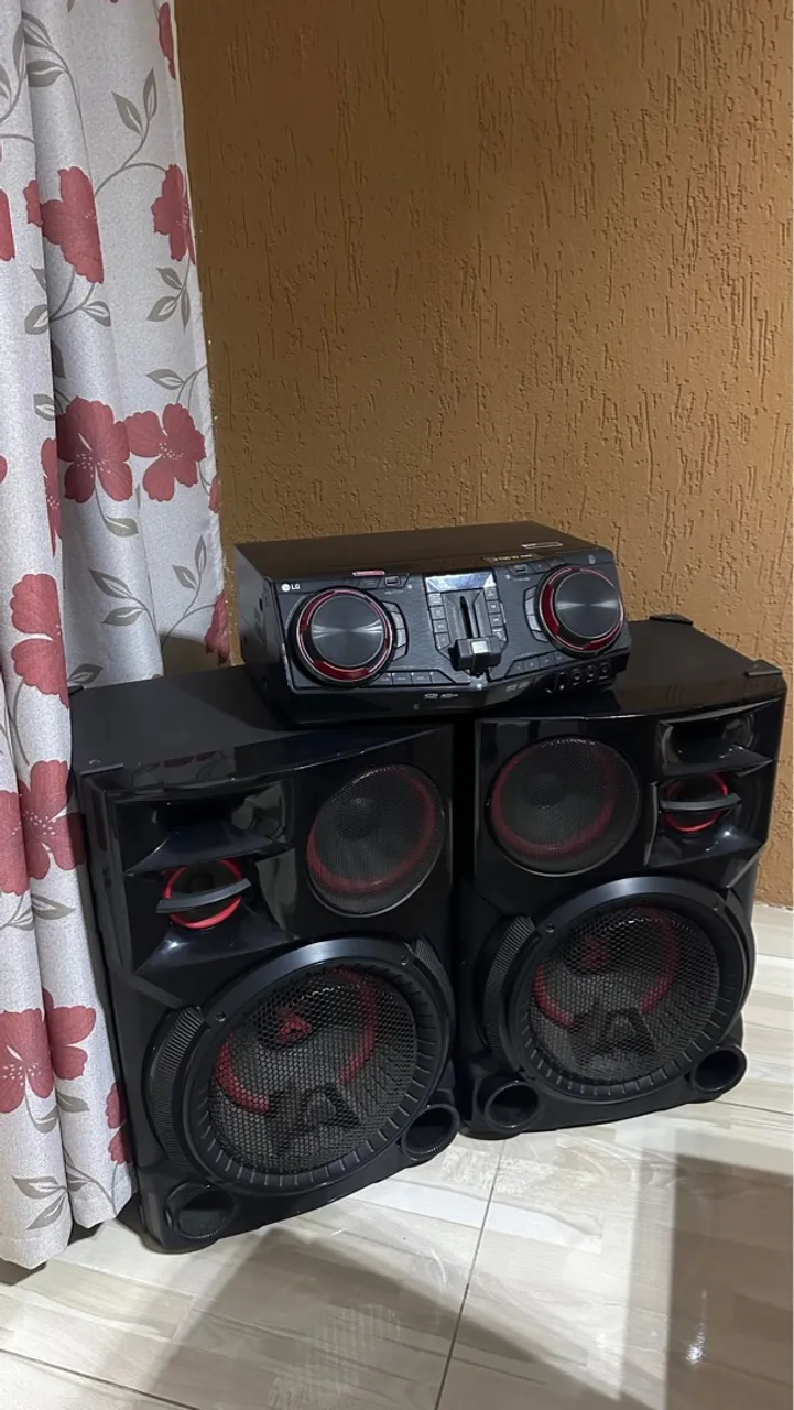 Mini System LG Xboom 2.700w