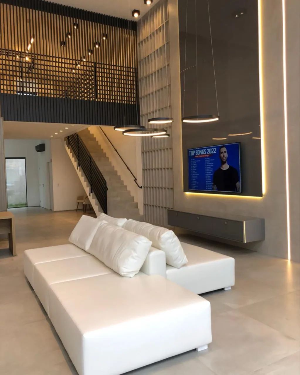 Sofá 64166922430339120