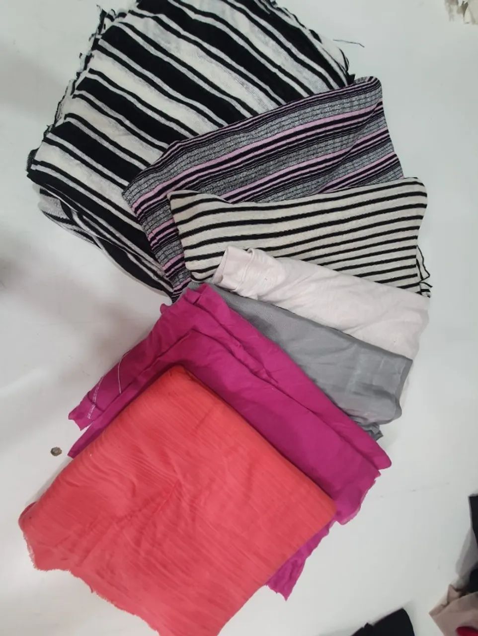 Pacote com 4kg de Tecido com Elastano (cod TD19)