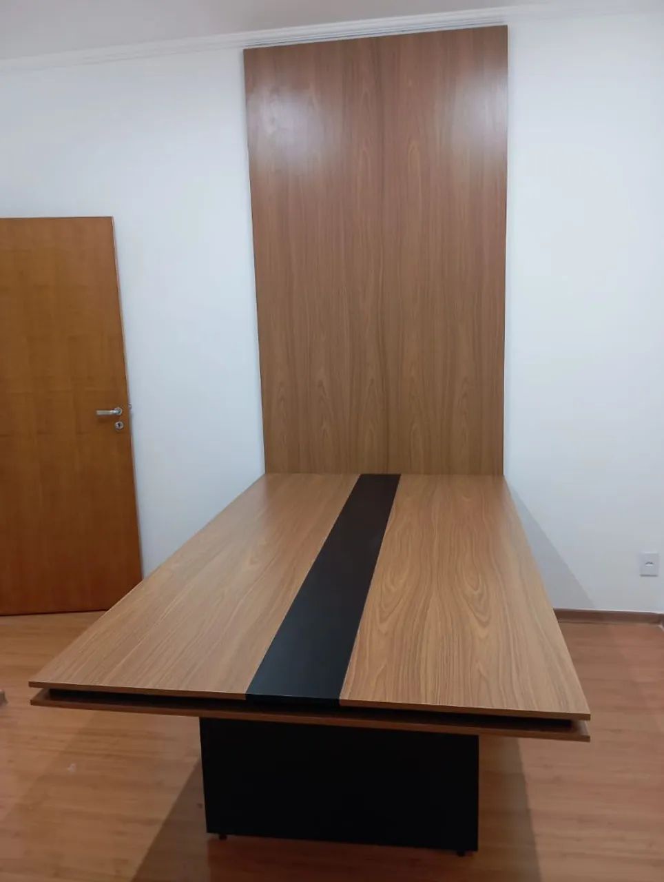 MOVEIS DE ESCRITÓRIO MESA DE REUNIÃO BORDA DUPLA + PAINEL NOVO ****LEIA A DESCRIÇÃO**** - Foto 3