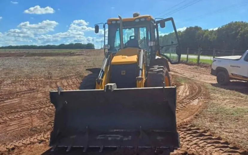 JCB 4CX PARA VENDER LIGEIRO - Foto 3