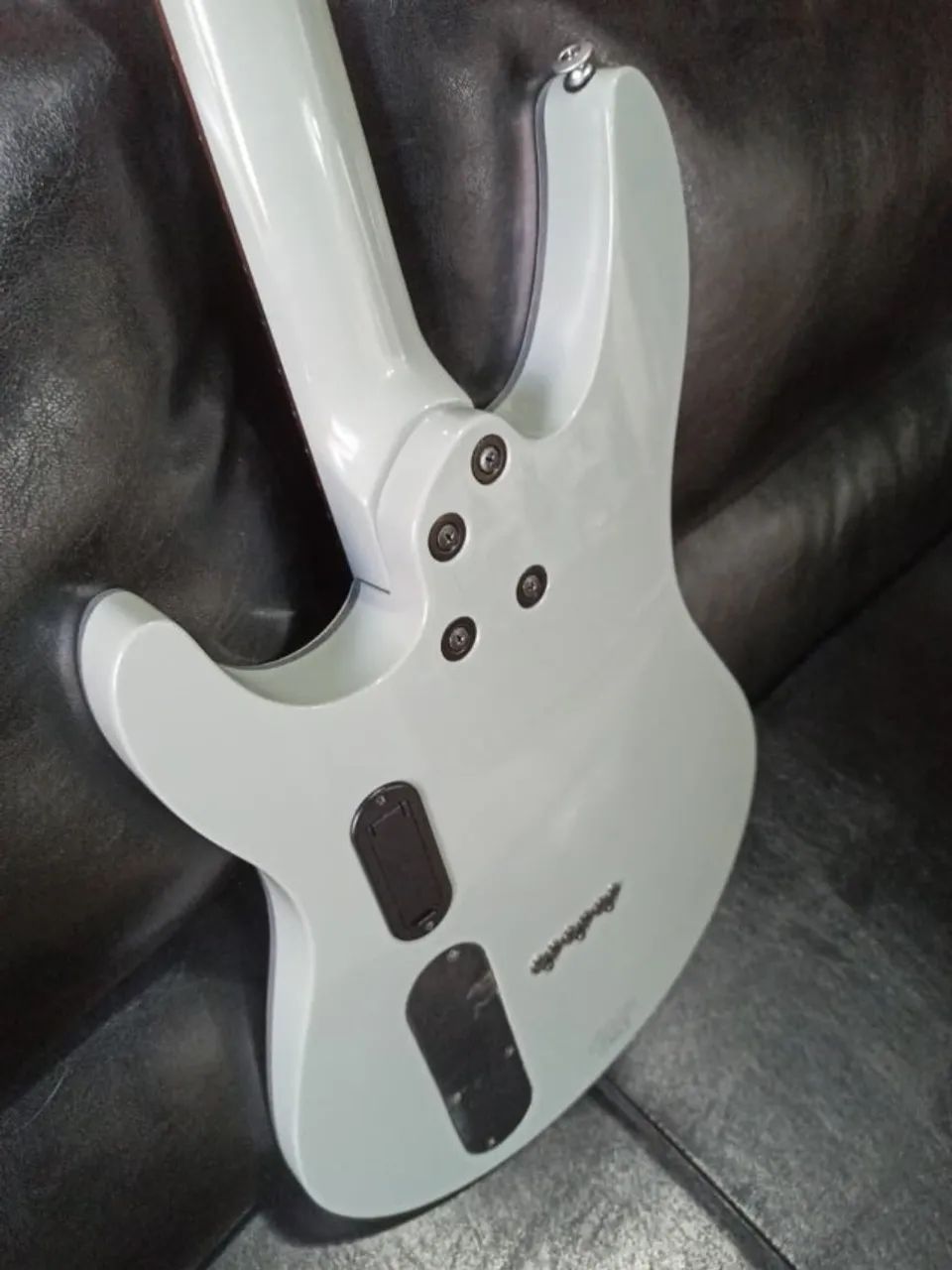 Guitarra Yamaha RGX A2 - Instrumentos musicais - Jardim Carvalho