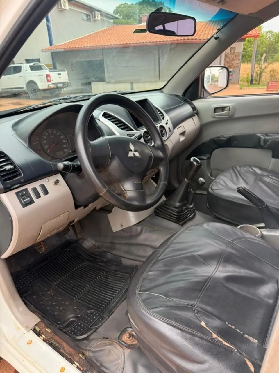 Mitsubishi Triton GL  - Foto 5