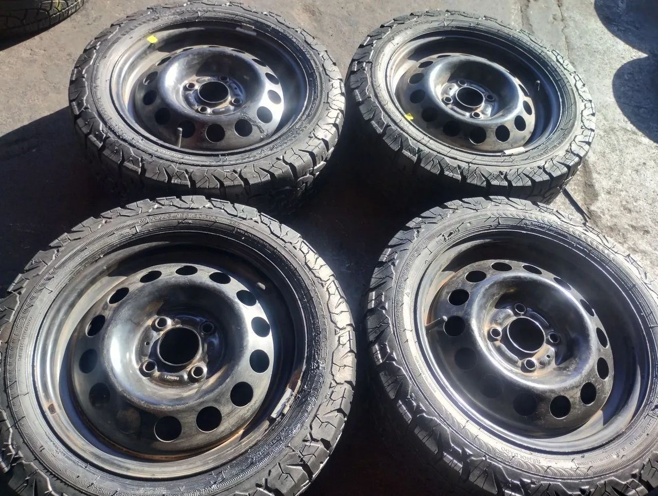 RODAS ARO 15 ORIGINAL FORD - Foto 2