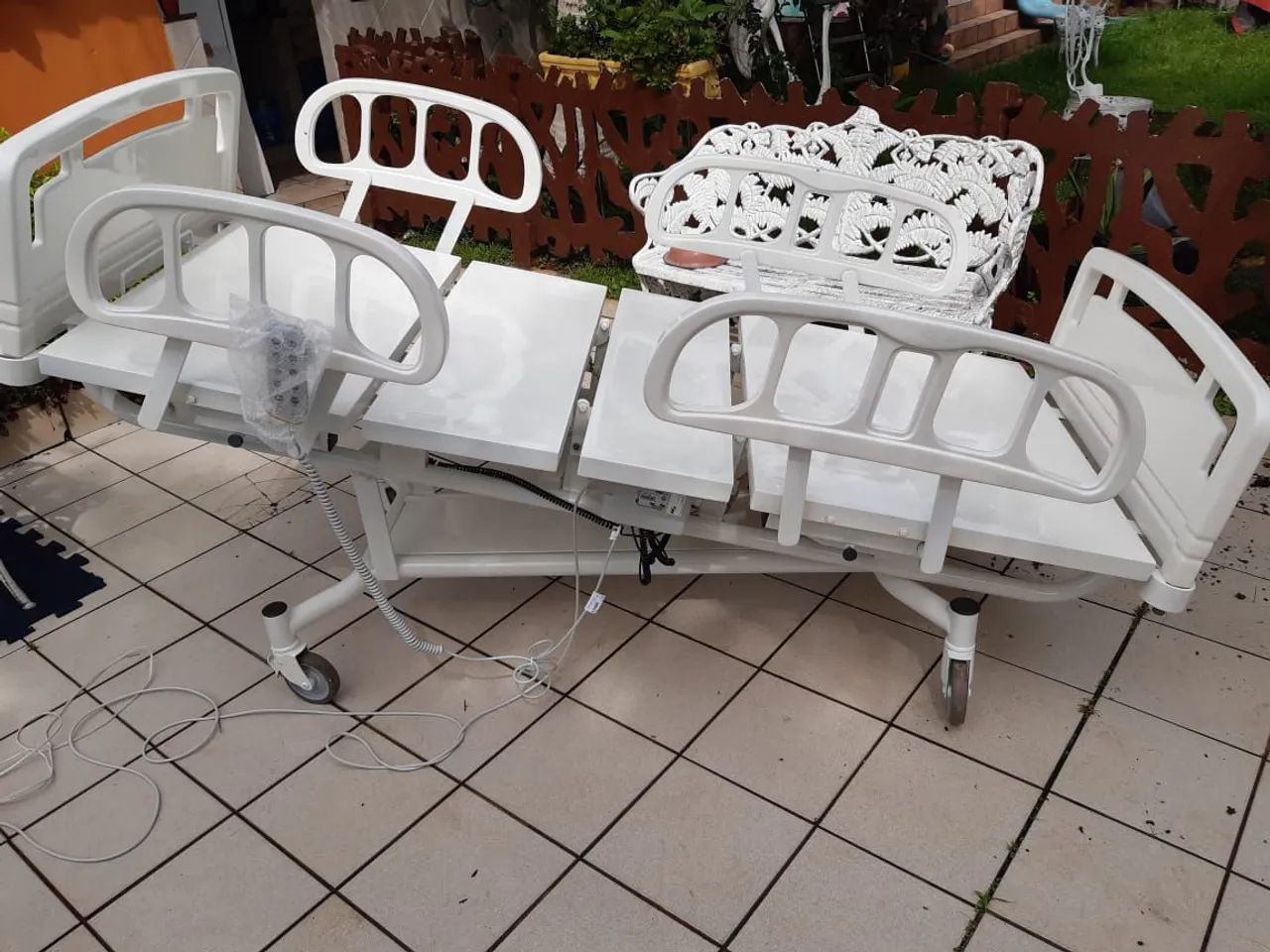 Cama Hospitalar elétrica 8 pós,poltrona. - Foto 4