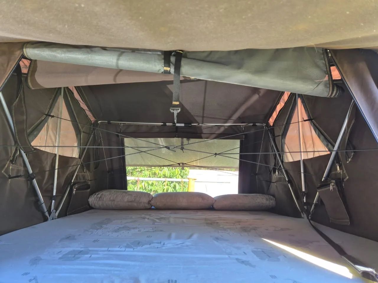 Vendo Barraca de teto Campings World modelo TopCamp - Foto 3