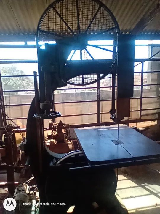 Vendo Serra Fita Raimann volante 80 (Baixei o preço Motivo Mudança) - Foto 3