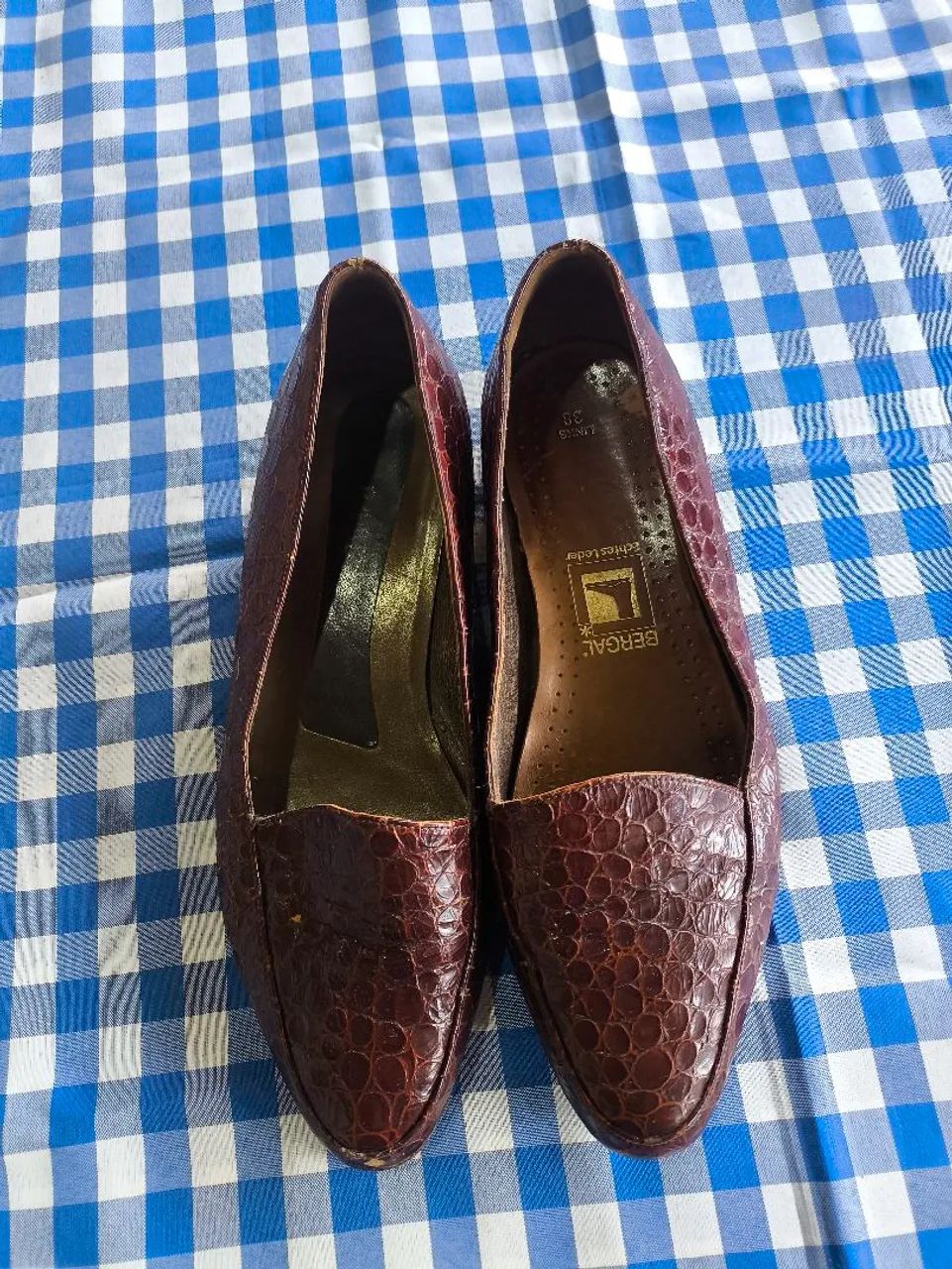 Sapatos Bally Feminino em couro marrom