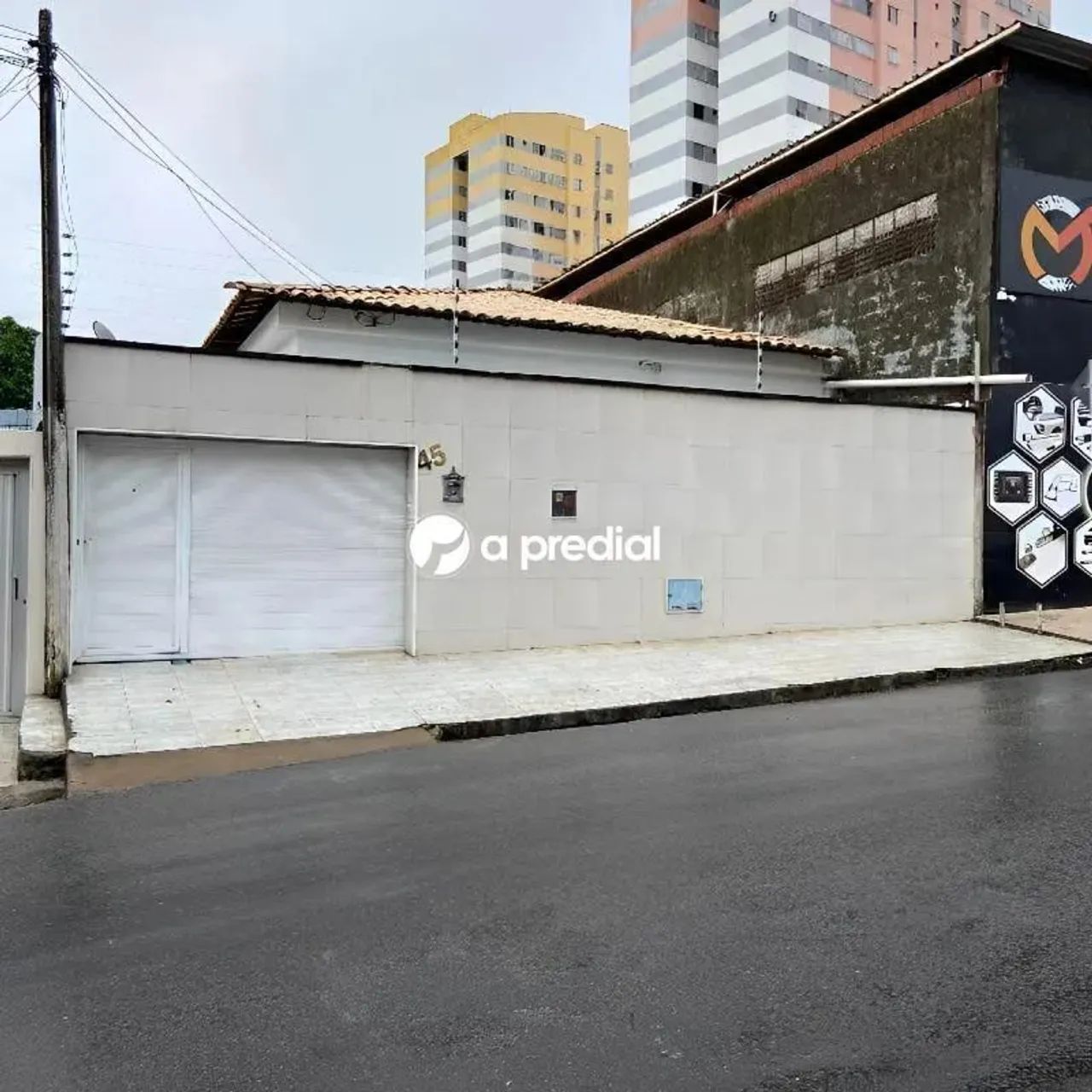Casa para fins Comercias ou Residencial.