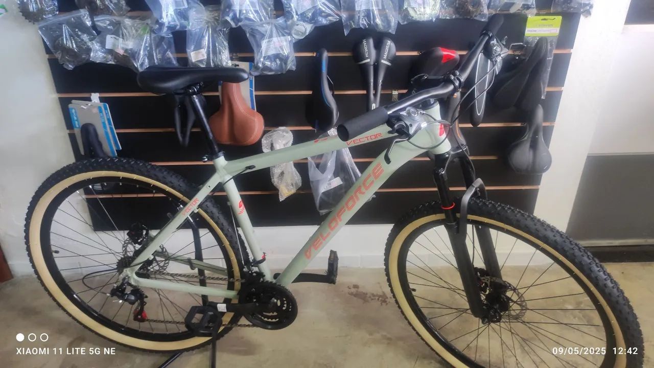 Bicicleta Veloforce Vector aro 29 