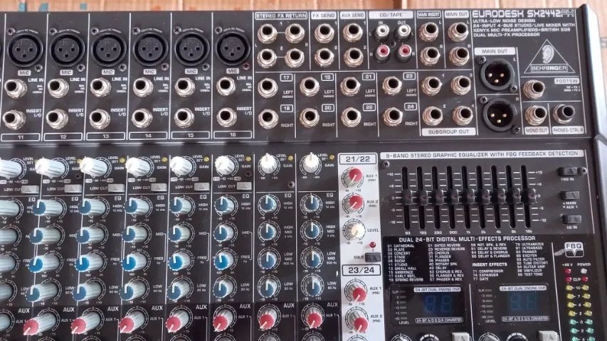 Mesa de Som 24 Canais Behringer - Foto 4