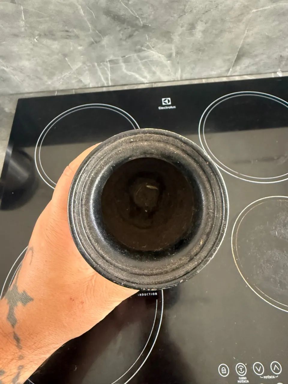 Vaso Decorativo de Metal Preto - Foto 3