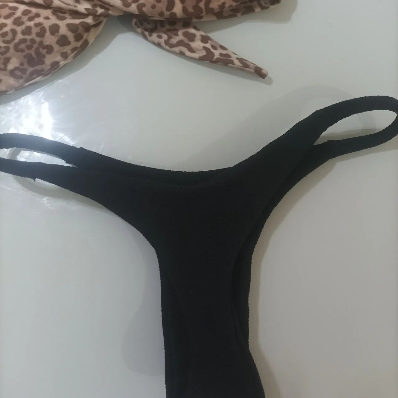 Conjunto de Biquíni Preto e Animal Print - Foto 4