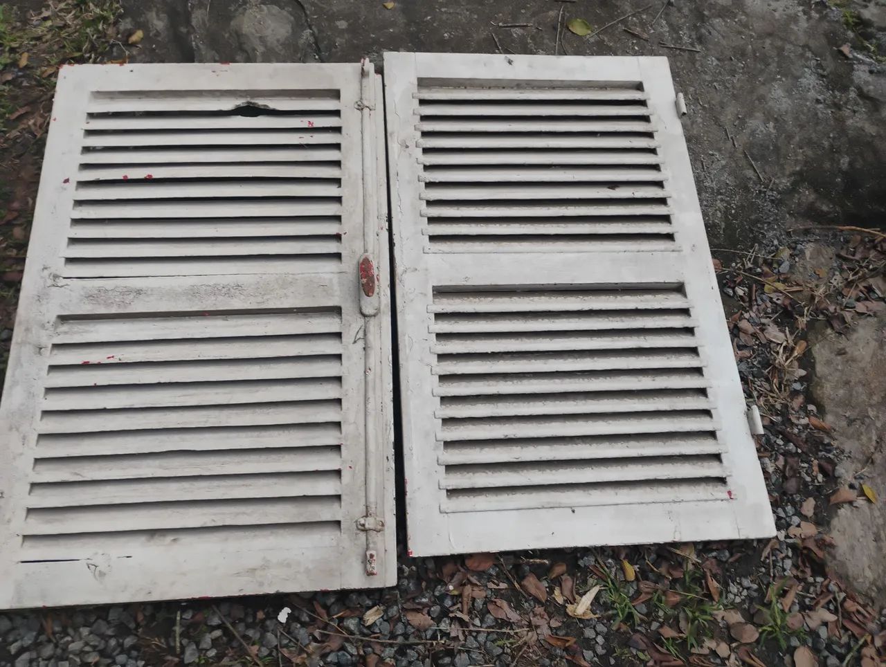 Janelas de madeira antigas - Foto 2