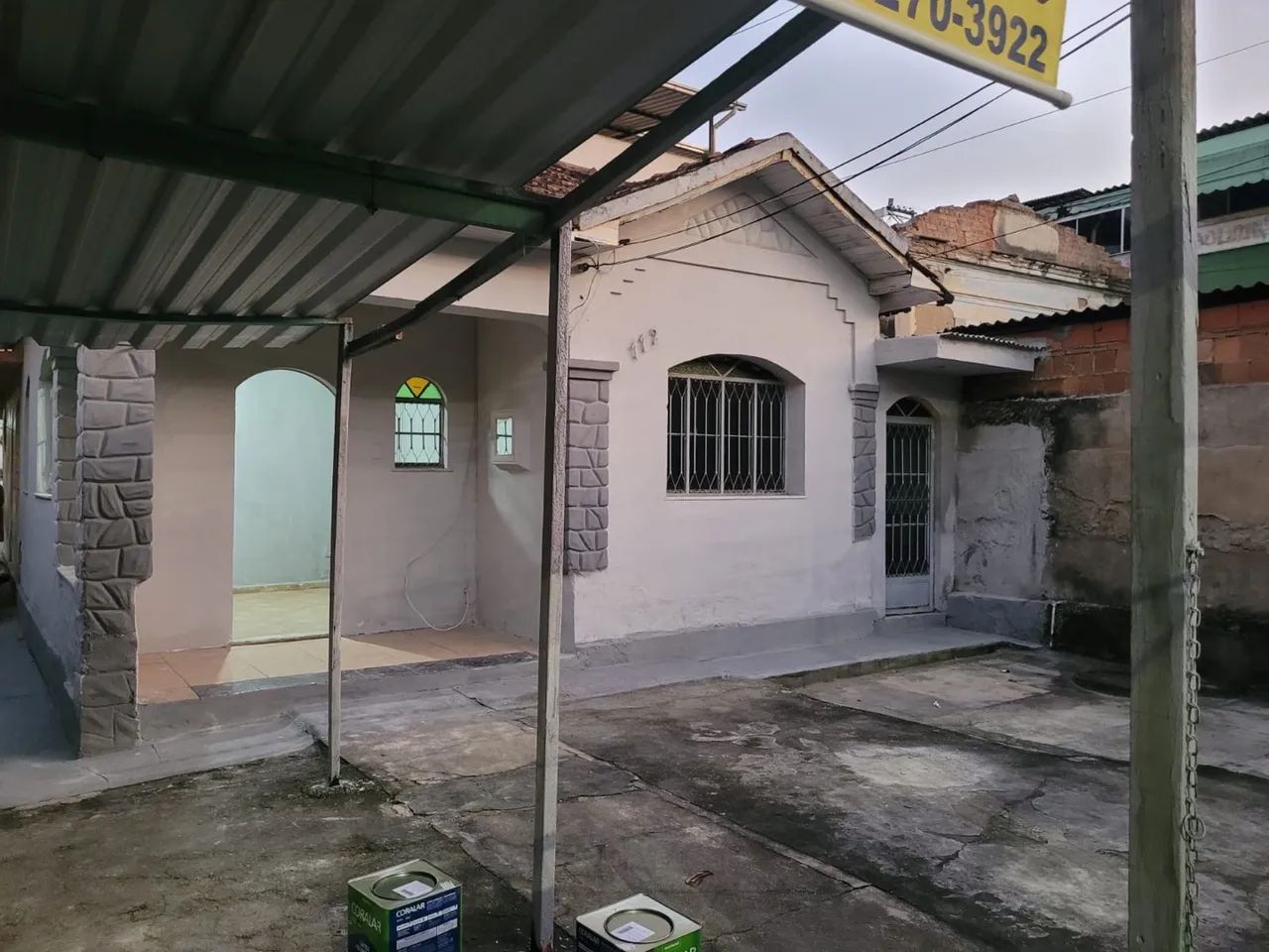 Alugo casa na beira da rua - a 20 minutos de Niteroi