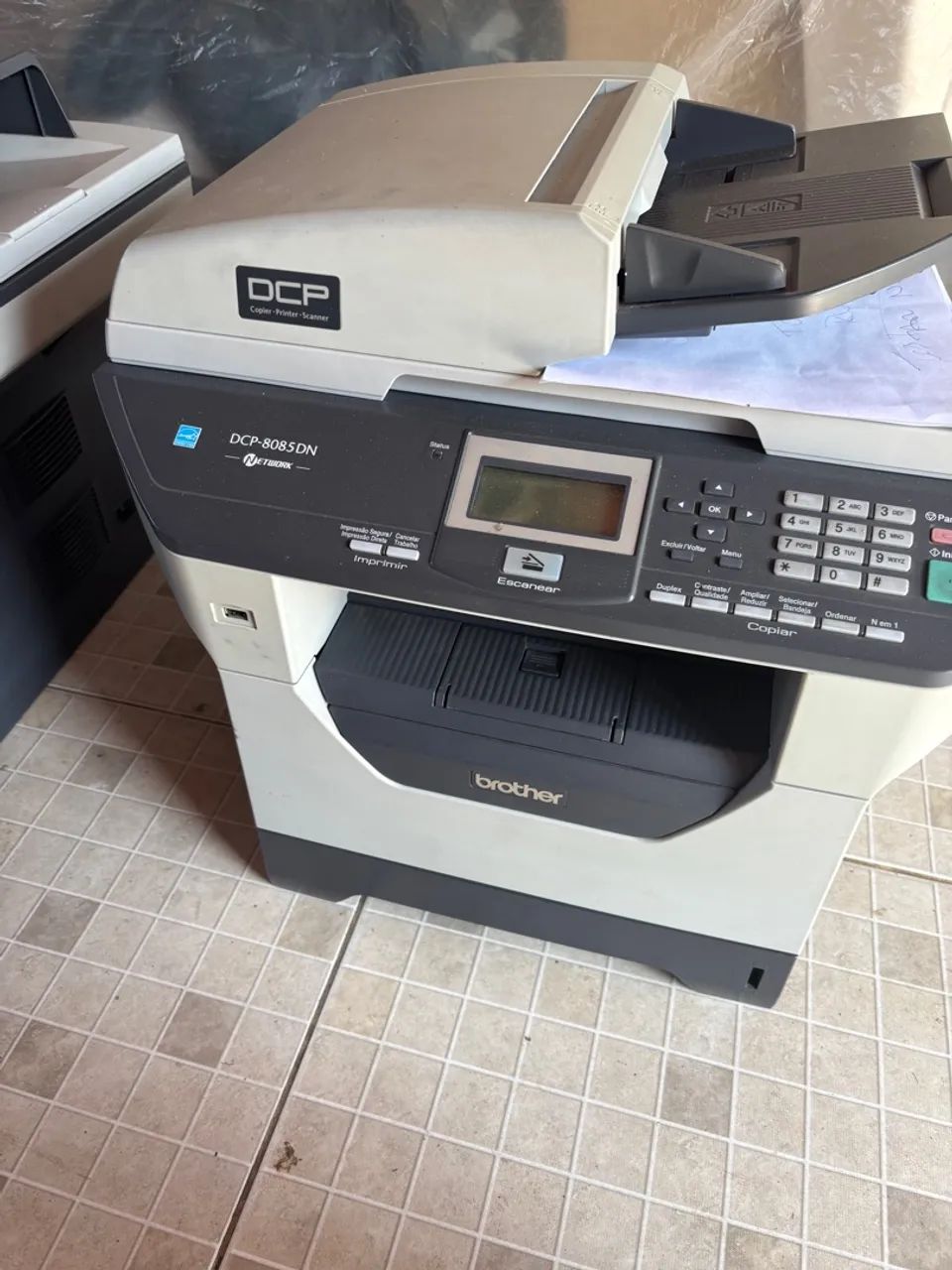 Multifuncional Brother DCP-8085DN - Imprime, Copia e Digitaliza