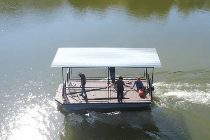 Flutuante Navegável. Com documento. No verão com a familia. Parcelo no cartão